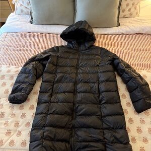 Aritzia Black Puffer Jacket